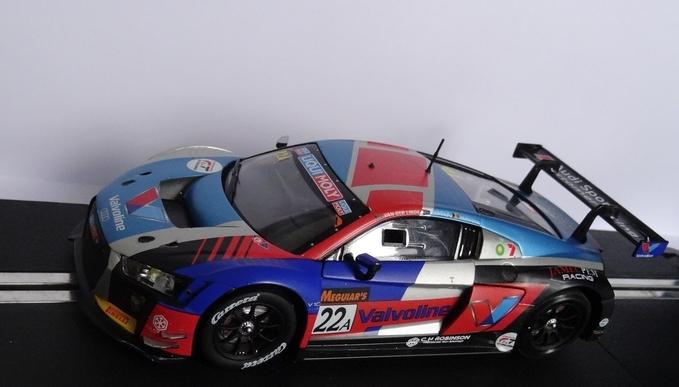 Carrera Audi R8 LMS 30869
