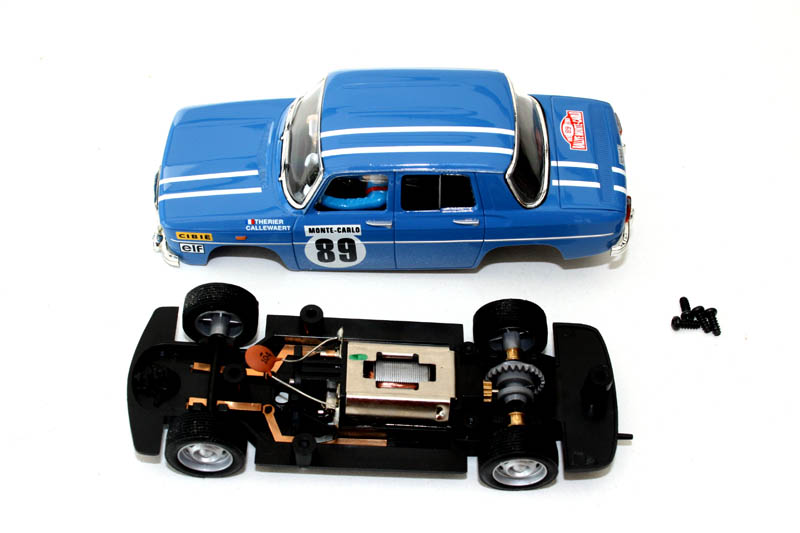 Miniature Verem 1/43 – Renault 8 Monte Carlo 1969 – Aspect Neuf – Ref V917